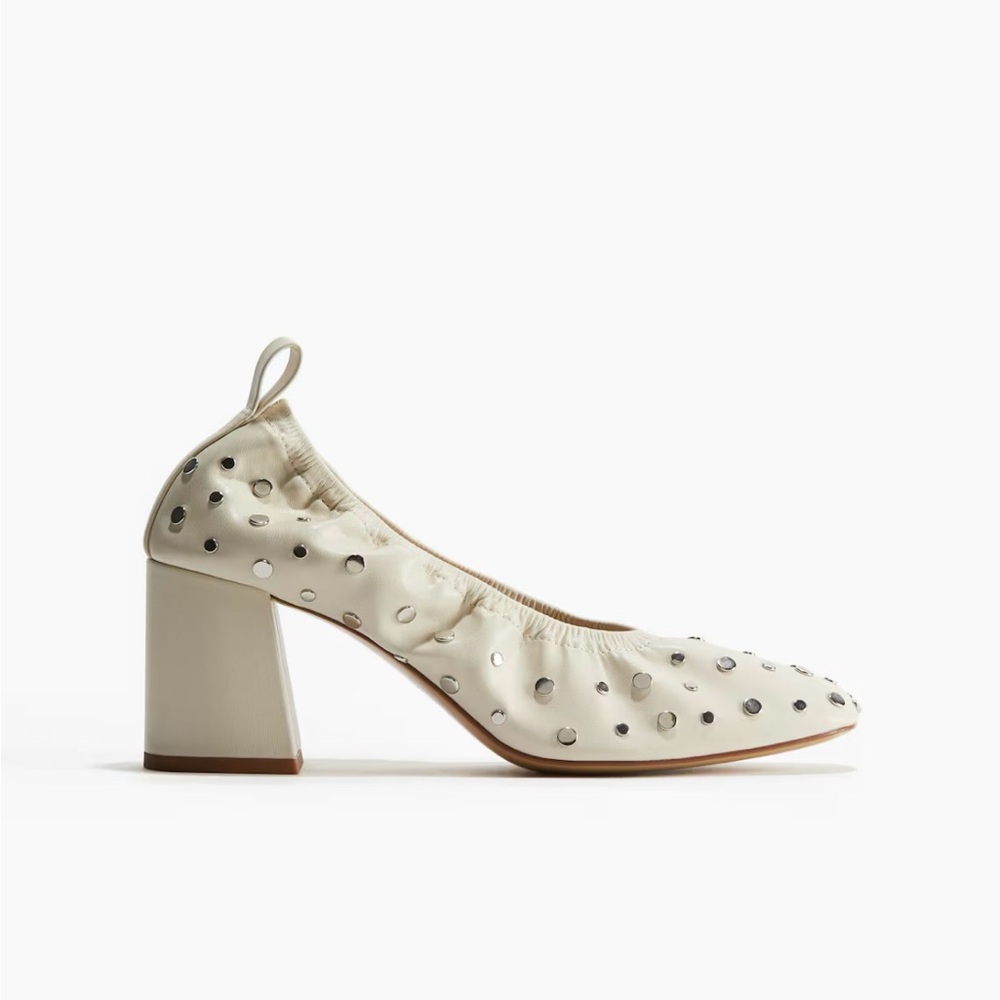 H&M Cream/Silver Studded ballet-Style Block Heels Pumps. Sz 9. BWT. Sold out